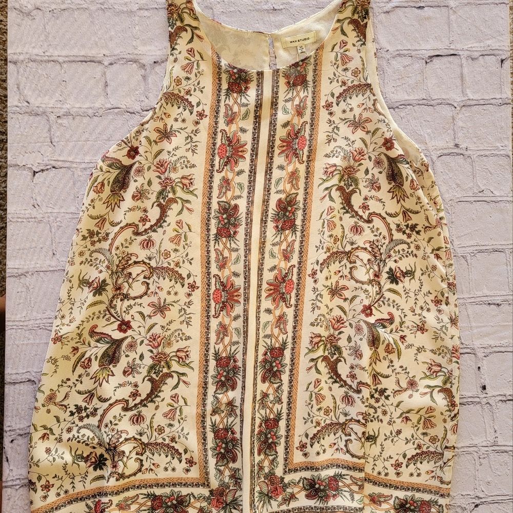 Max Studio NWT Floral Tank Sz M